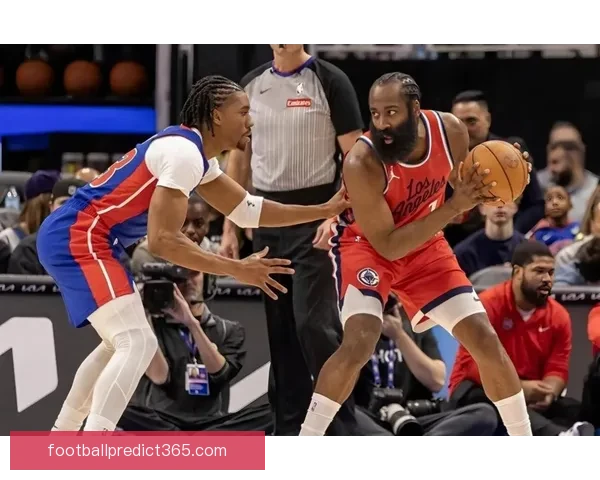 快船大胜猛龙小卡27分带队连胜49场20+ 马瑟林23分加兰24分高光表现